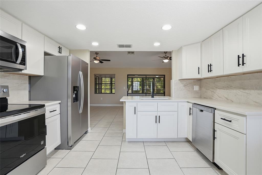 3450 Dow Lane Spring Hill, FL 34609 - Photo 19 of 44