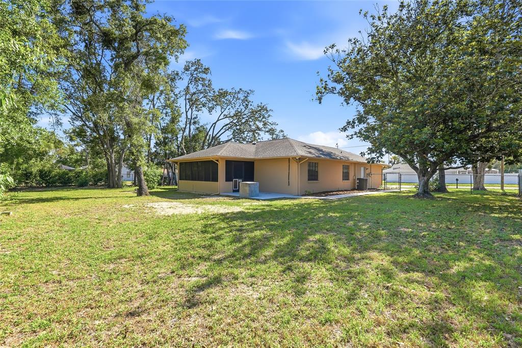 3450 Dow Lane Spring Hill, FL 34609 - Photo 40 of 44