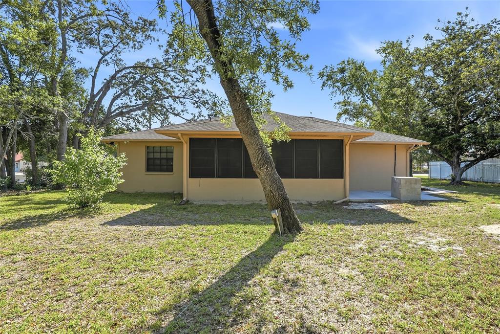 3450 Dow Lane Spring Hill, FL 34609 - Photo 42 of 44