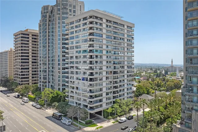 $1,980,000 | 10790 Wilshire Boulevard, Unit 806, Los Angeles, CA 90024