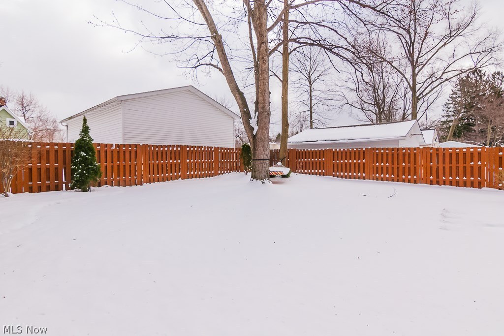 1703 Lyndhurst Road Lyndhurst, OH 44124 - Photo 20 of 21