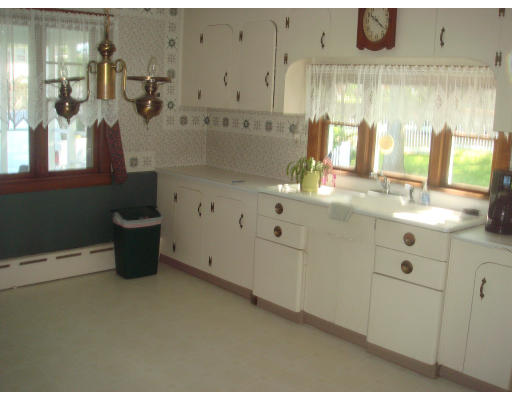 119 Old Road Dracut, MA 01826 - Photo 8 of 15 Gallery Image 8