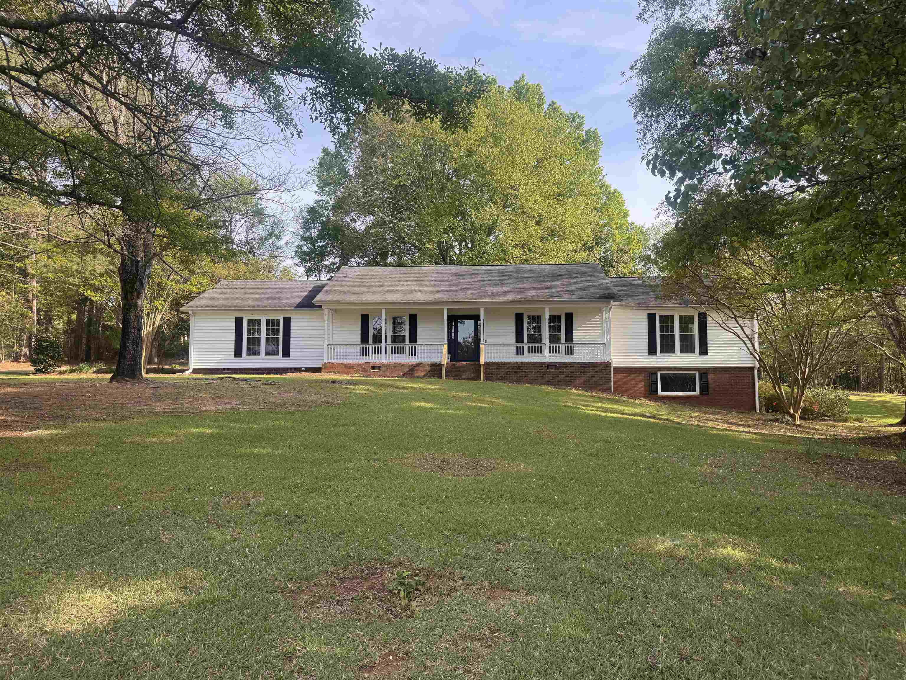 385 State Rd S-42-7065 Campobello, SC 29322 - Photo 2 of 47