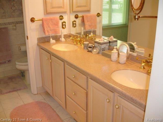4840 Wye Oak Road Bloomfield Hills, MI 48301 - Photo 8 of 25 master bath renovation.JPG