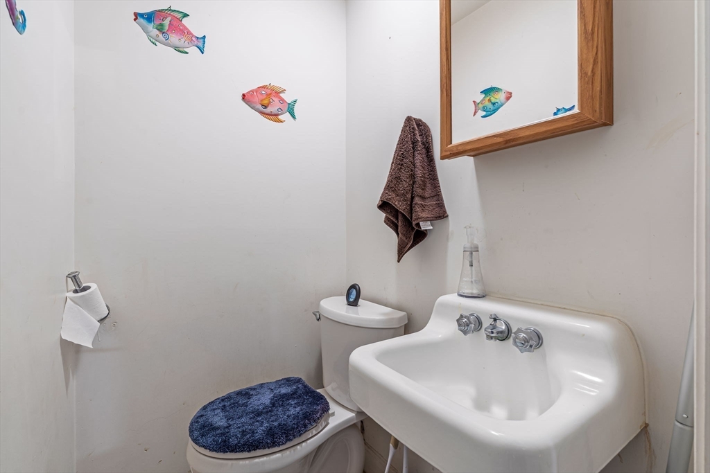 21 Victor Road Framingham, MA 01702 - Photo 13 of 33