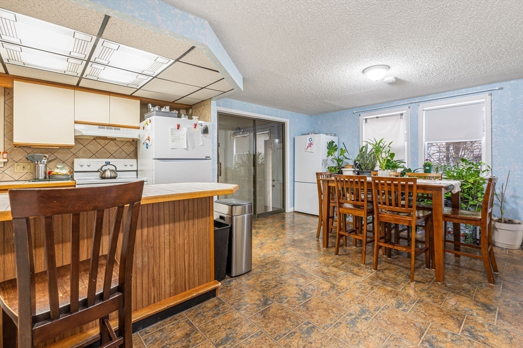 21 Victor Road Framingham, MA 01702 - Photo 16 of 33