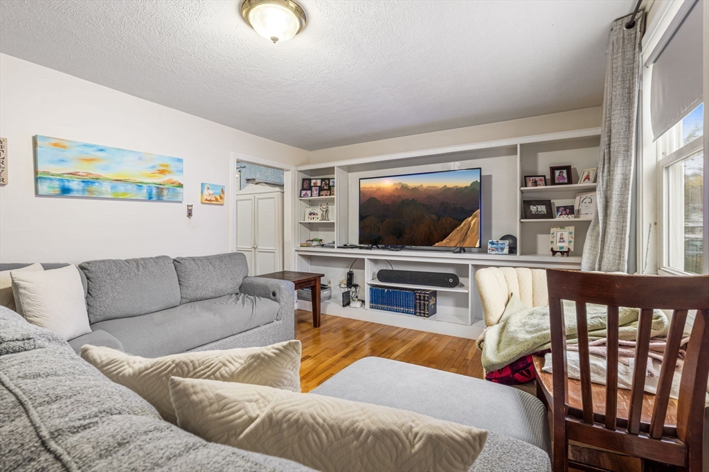 21 Victor Road Framingham, MA 01702 - Photo 19 of 33