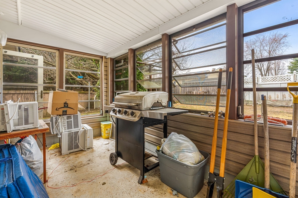 21 Victor Road Framingham, MA 01702 - Photo 26 of 33