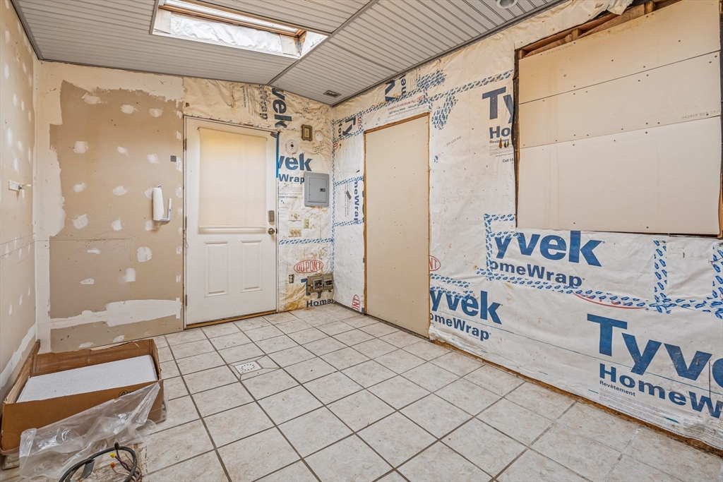 21 Victor Road Framingham, MA 01702 - Photo 28 of 33