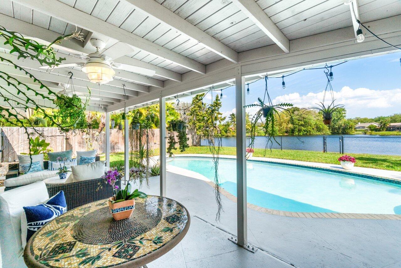 21176 Escondido Way North Boca Raton, FL 33433 - Photo 2 of 72 036-21176EscondidoWayNorth-BocaRaton-FL-