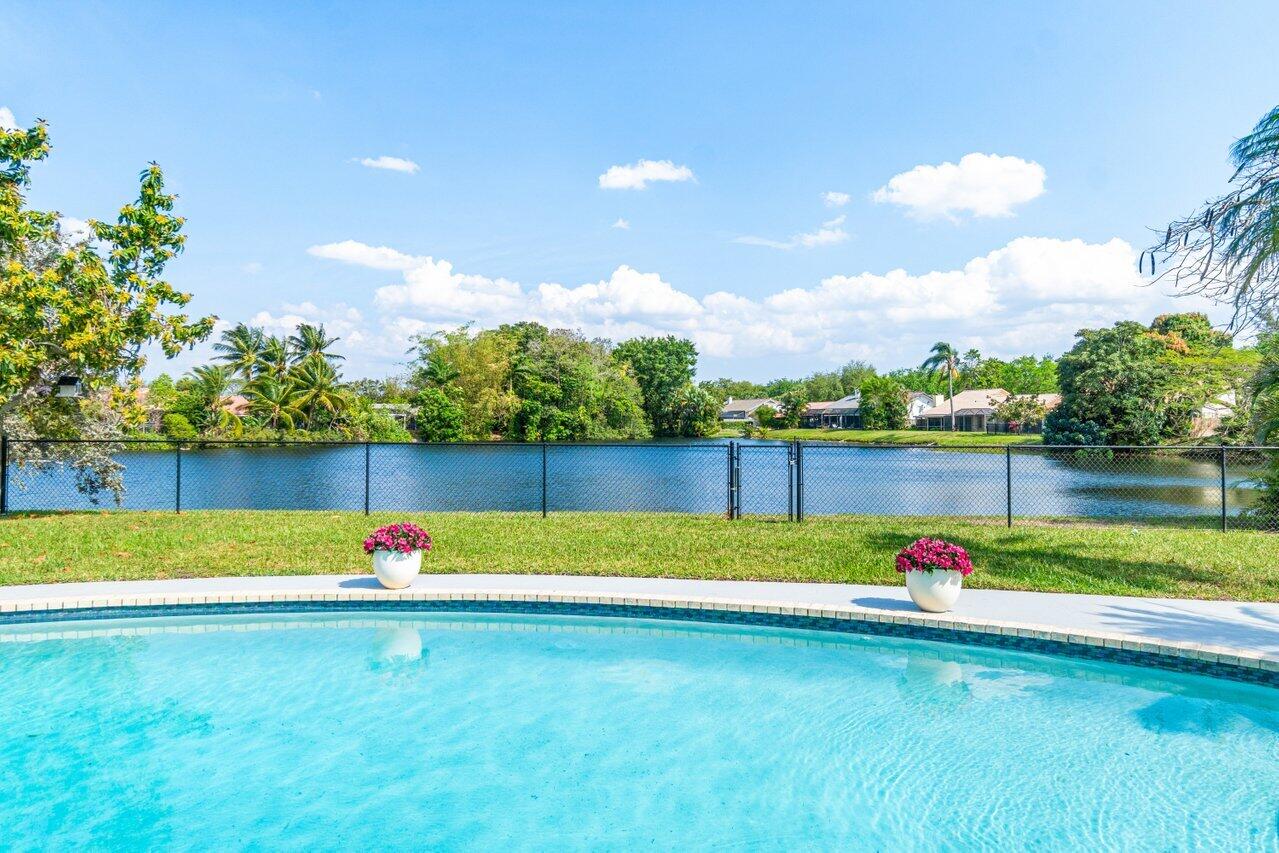 21176 Escondido Way North Boca Raton, FL 33433 - Photo 40 of 72 041-21176EscondidoWayNorth-BocaRaton-FL-