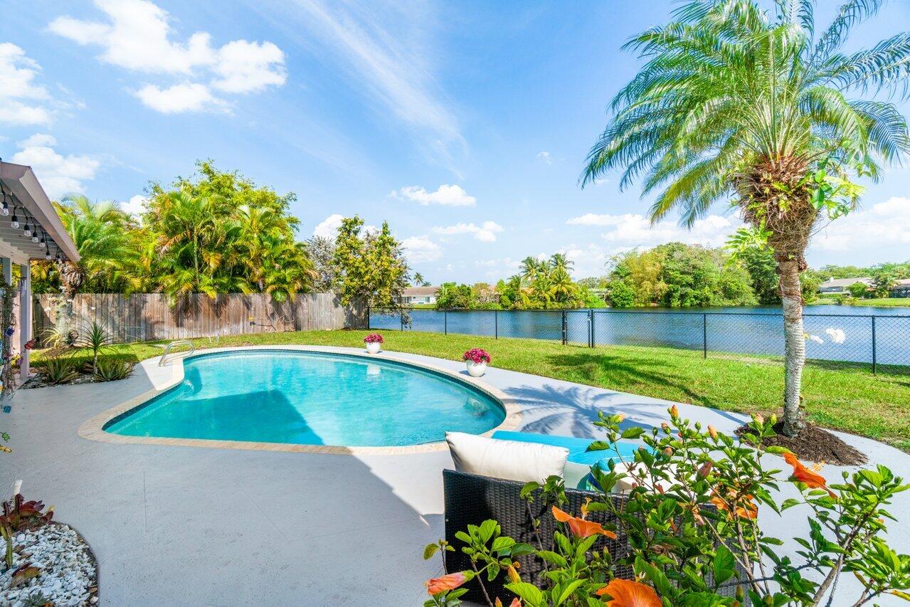 21176 Escondido Way North Boca Raton, FL 33433 - Photo 43 of 72 043-21176EscondidoWayNorth-BocaRaton-FL-