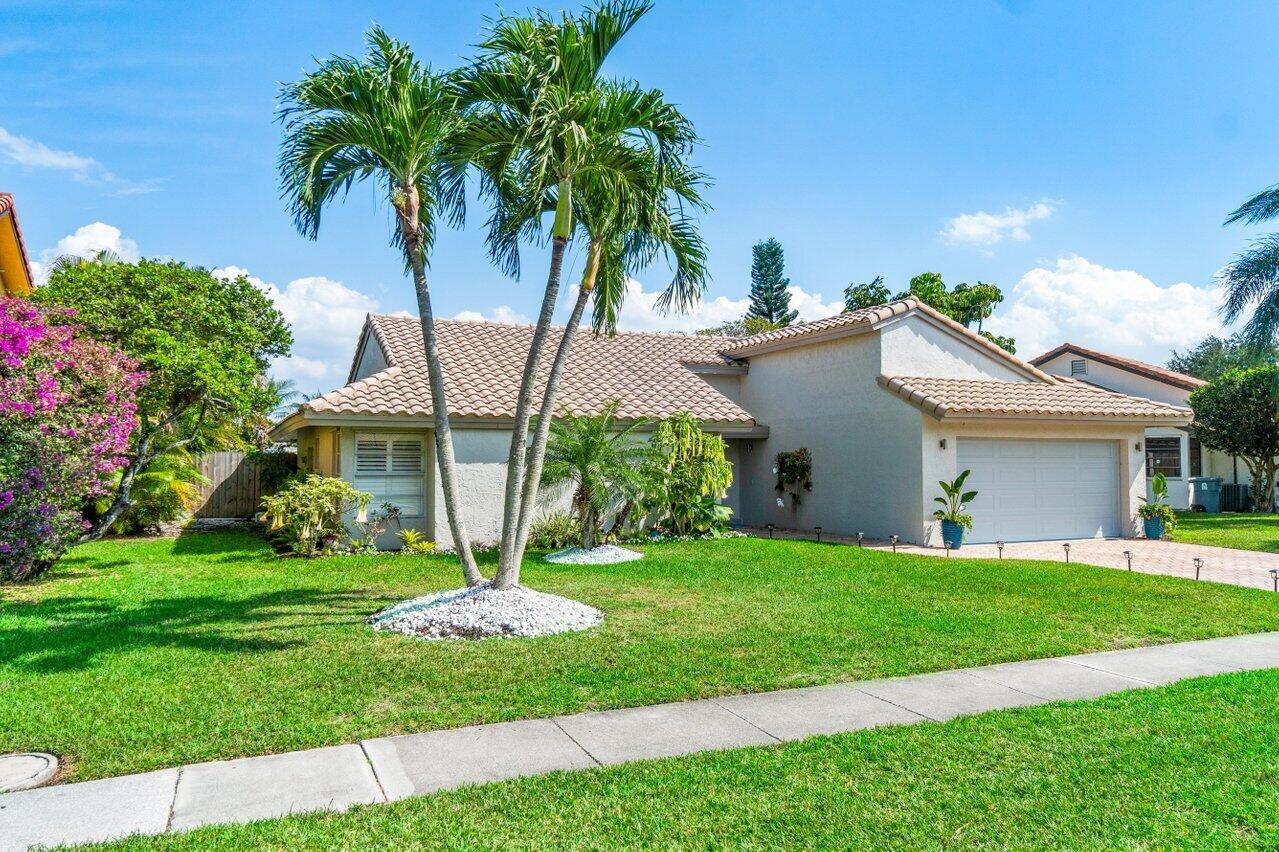 21176 Escondido Way North Boca Raton, FL 33433 - Photo 56 of 72 002-21176EscondidoWayNorth-BocaRaton-FL-