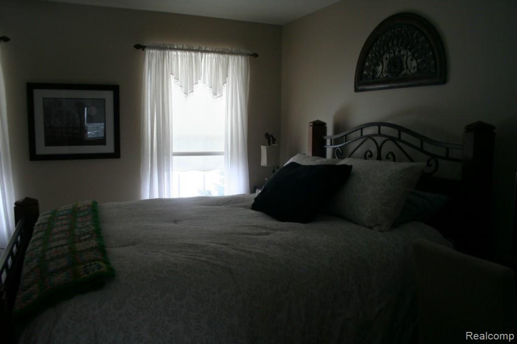 6475 Falkenbury Road North Branch, MI 48461 - Photo 10 of 15 Bedroom 3 Falkenbury.jpg
