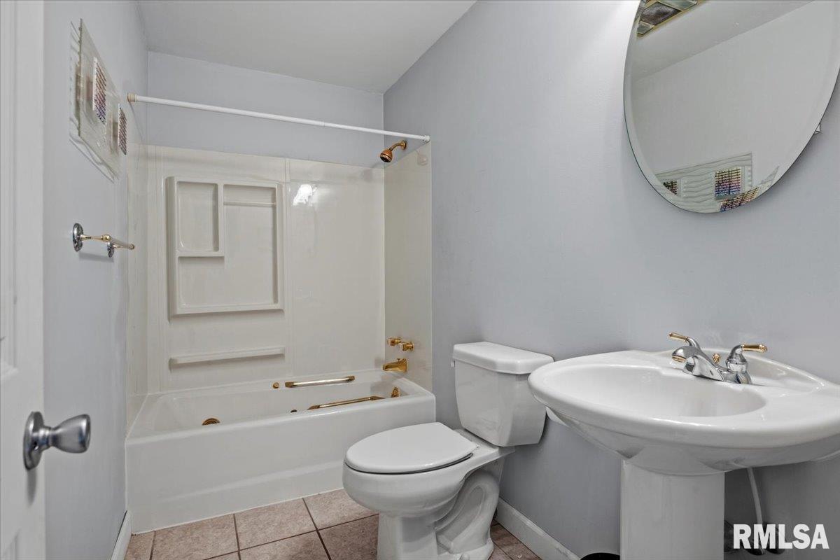 1013 East Lake Shore Drive Springfield, IL 62712 - Photo 57 of 82