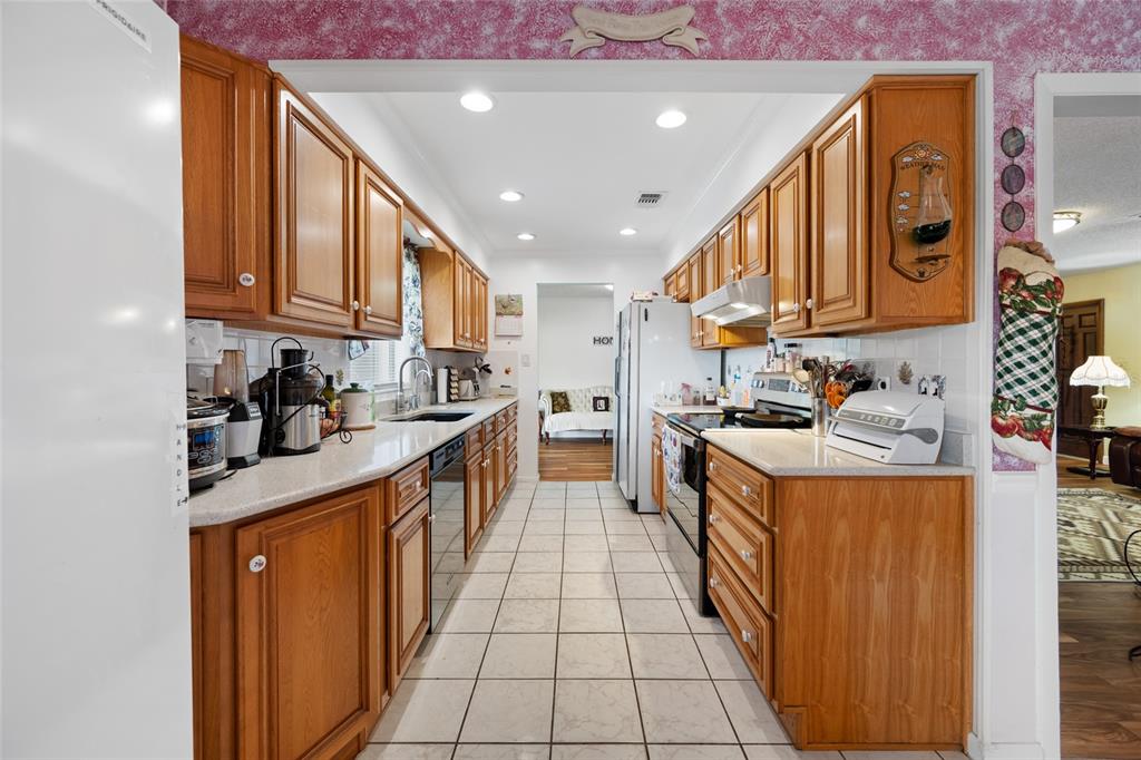 506 Gay Road Seffner, FL 33584 - Photo 32 of 59