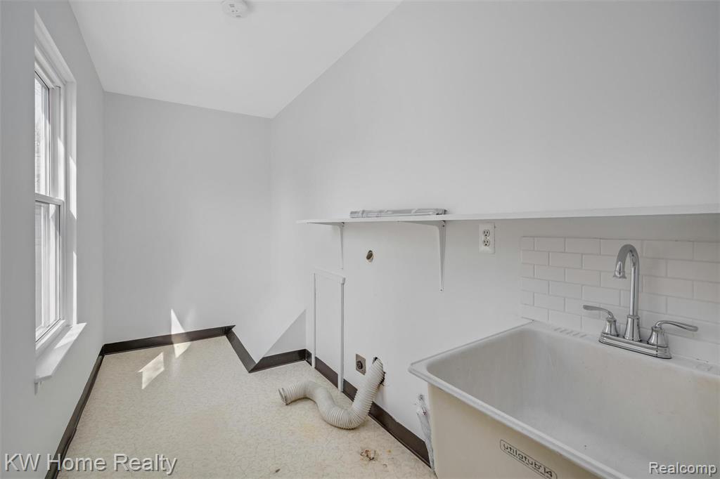 35690 Fredericksburg Road Farmington Hills, MI 48331 - Photo 10 of 25