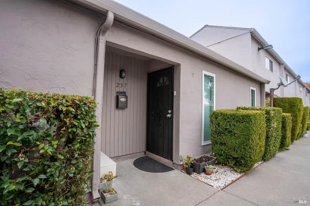 $250,000 | 237 Del Loma Court, Fairfield, CA 94533