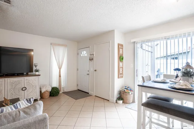 $250,000 | 237 Del Loma Court, Fairfield, CA 94533