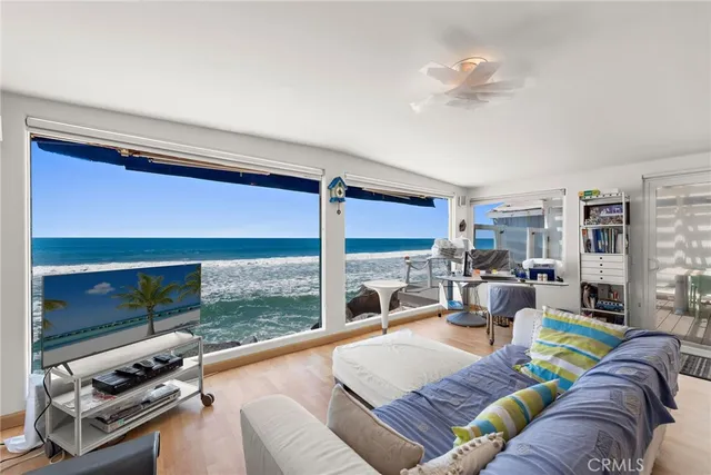 $1,799,000 | 1880 North El Camino Real, Unit 2, San Clemente, CA 92672