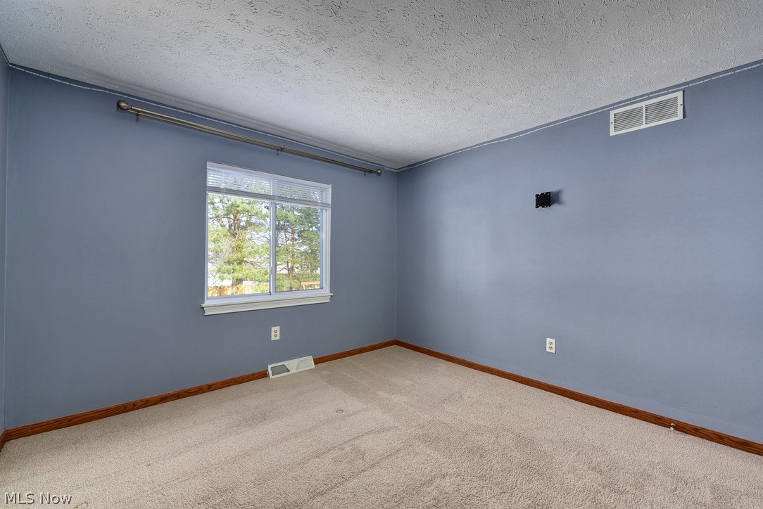13286 Boston Road Strongsville, OH 44136 - Photo 30 of 31