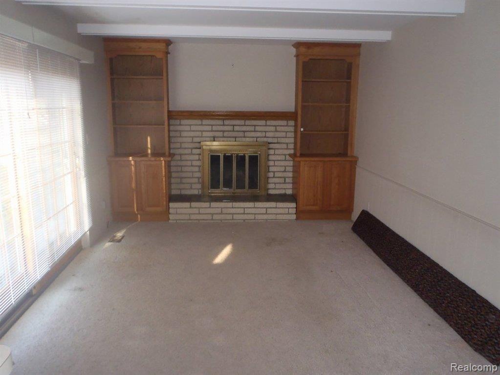 8431 Church Road Grosse Ile, MI 48138 - Photo 9 of 15 P3130068.JPG