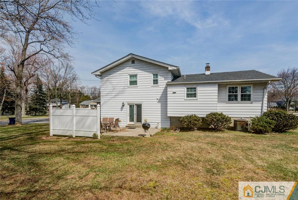 296 Dallas Road North Brunswick, NJ 08902 - Photo 5 of 6 Gallery Image 5
