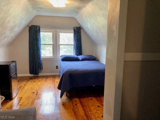32212 Dickerson Road Willowick, OH 44095 - Photo 20 of 28 2nd floor bedroom