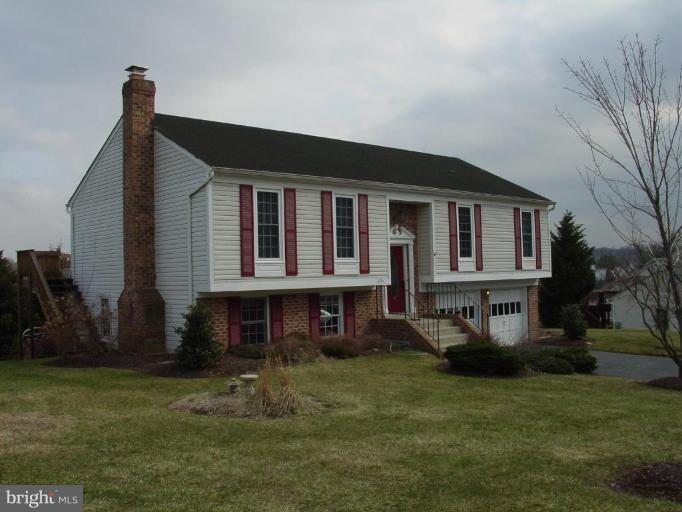 305 Spring Gate Court Mount Airy, MD 21771 - Photo 1 of 23 Exterior (Main)