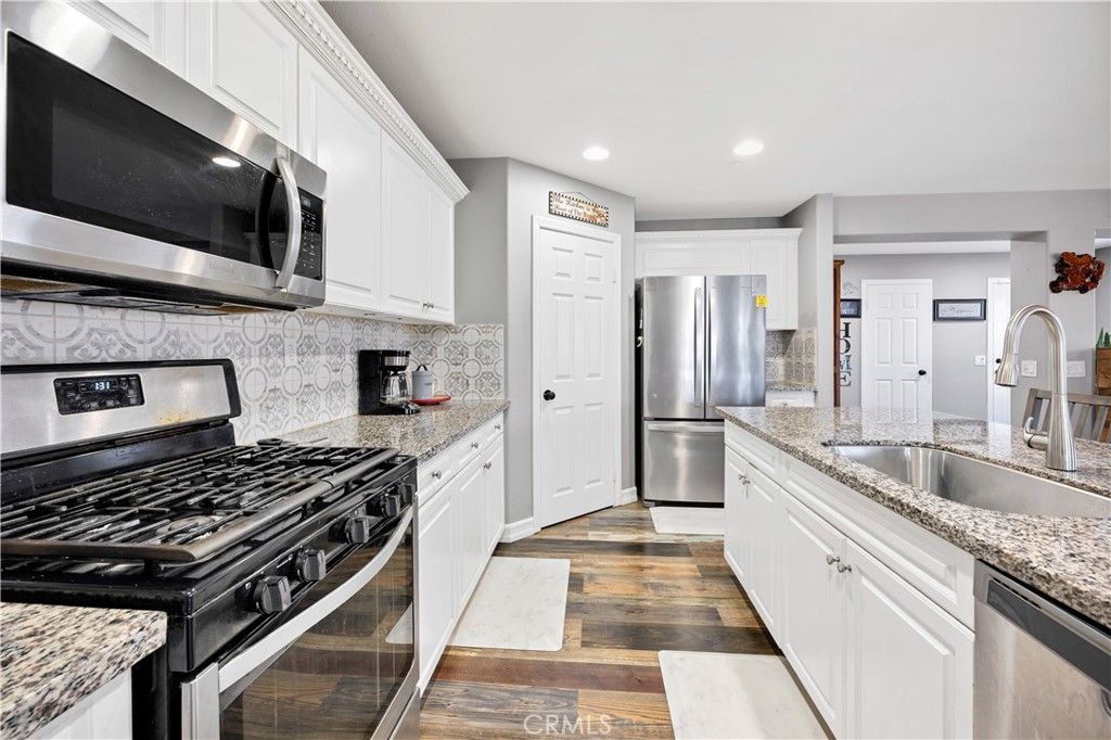 3319 Appalachian Drive Perris, CA 92570 - Photo 12 of 40