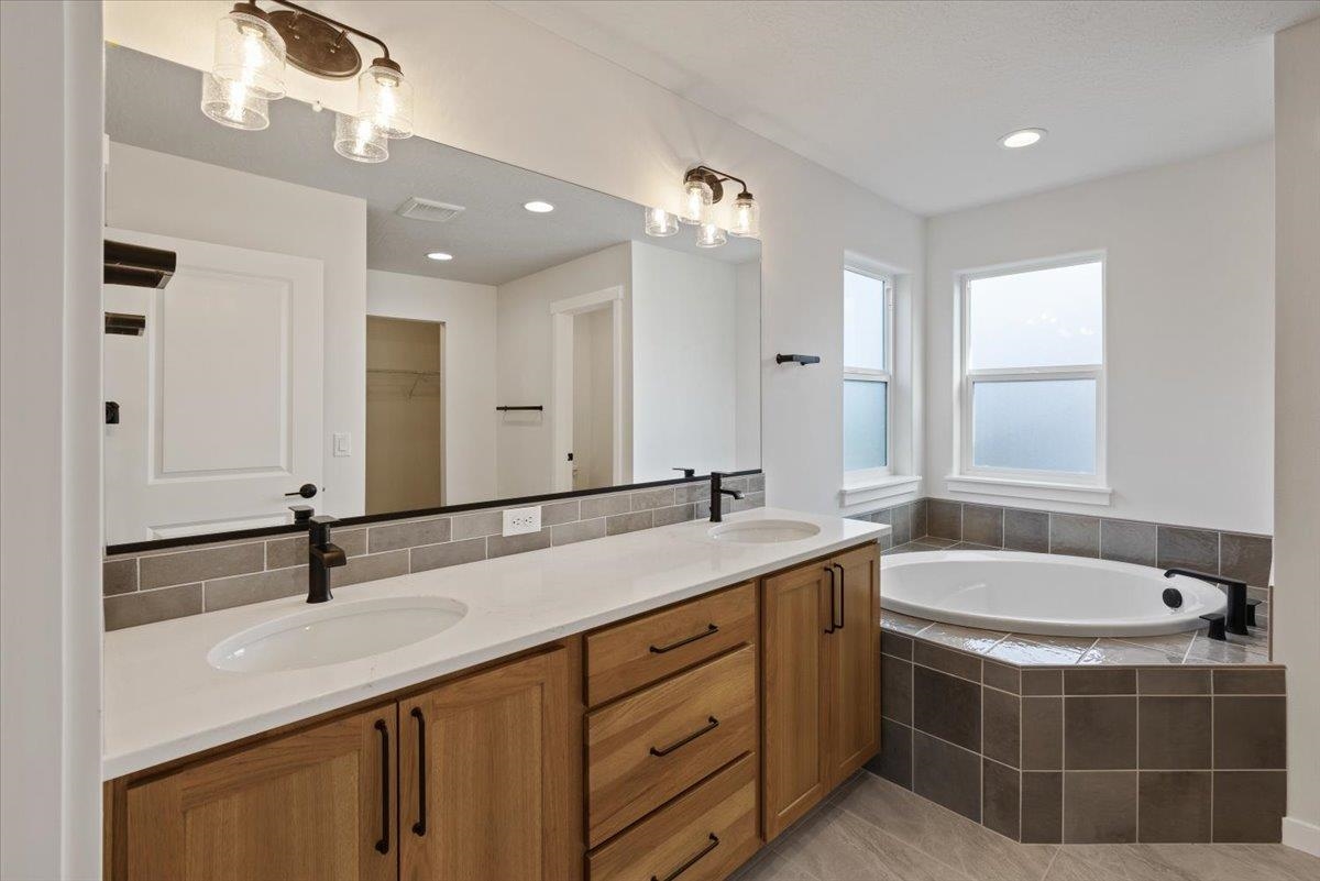 2115 East 33rd Avenue Spokane, WA 99203 - Photo 19 of 30