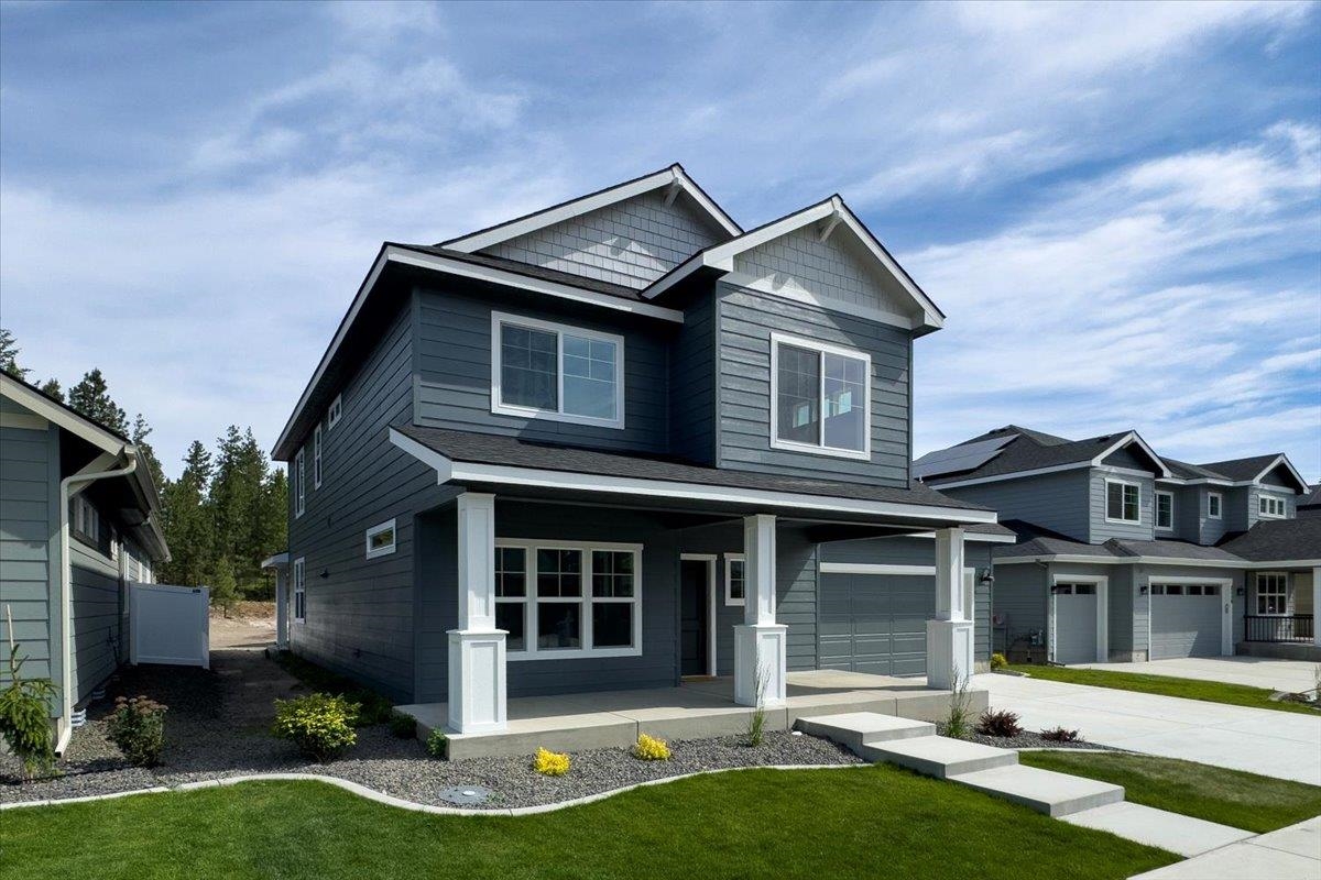 2115 East 33rd Avenue Spokane, WA 99203 - Photo 2 of 30