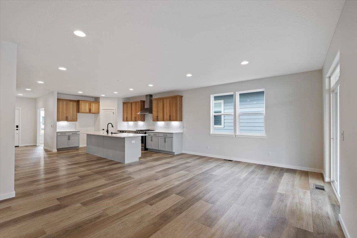 2115 East 33rd Avenue Spokane, WA 99203 - Photo 8 of 30