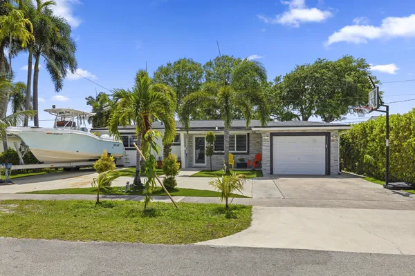 $715,000 | 3230 Roosevelt Street, Hollywood, FL 33021