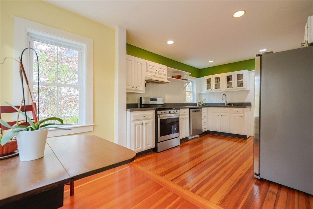 12 Walcott Street Maynard, MA 01754 - Photo 15 of 36 Gallery Image 15