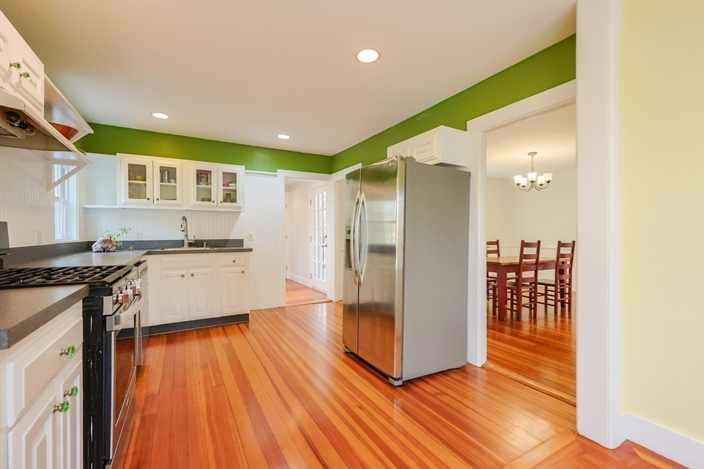 12 Walcott Street Maynard, MA 01754 - Photo 18 of 36 Gallery Image 18