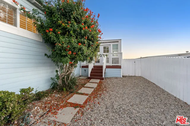 a house view with a garden