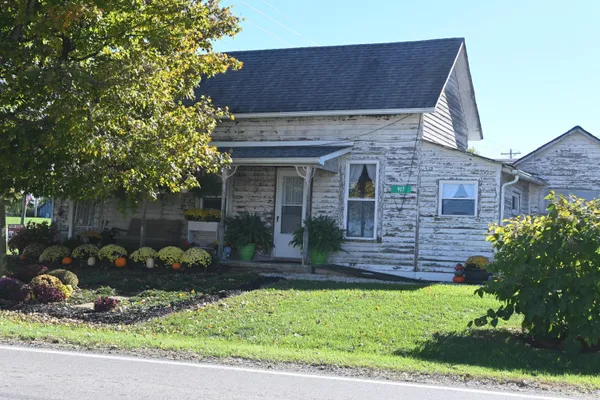 $499,900 | 927 Sportsman Club Road Northwest, Newark, OH 43055