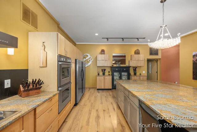 $999,950 | 8201 Cherry Valley Avenue Southeast, Caledonia, MI 49316