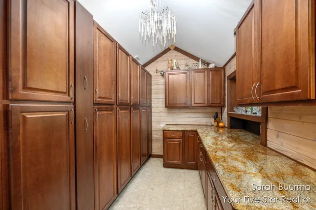 $999,950 | 8201 Cherry Valley Avenue Southeast, Caledonia, MI 49316