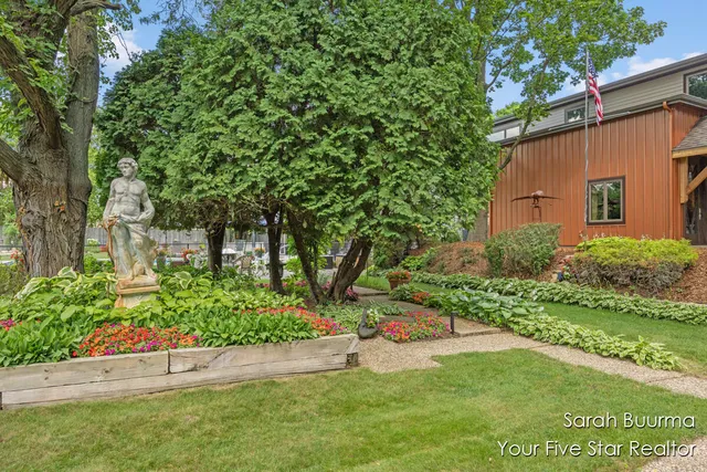 $999,950 | 8201 Cherry Valley Avenue Southeast, Caledonia, MI 49316