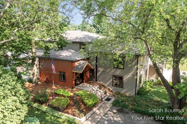 $999,950 | 8201 Cherry Valley Avenue Southeast, Caledonia, MI 49316