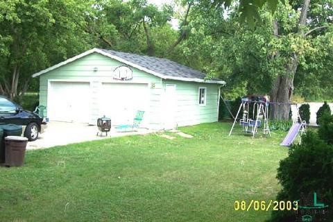 267 East Gates Street Romeo, MI 48065 - Photo 2 of 2 485518-1.JPG