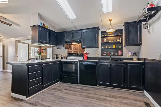 $160,000 | 3752 Porter Circle, Unit 25, Bethel Island, CA 94511