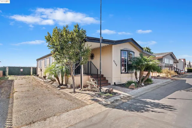 $160,000 | 3752 Porter Circle, Unit 25, Bethel Island, CA 94511