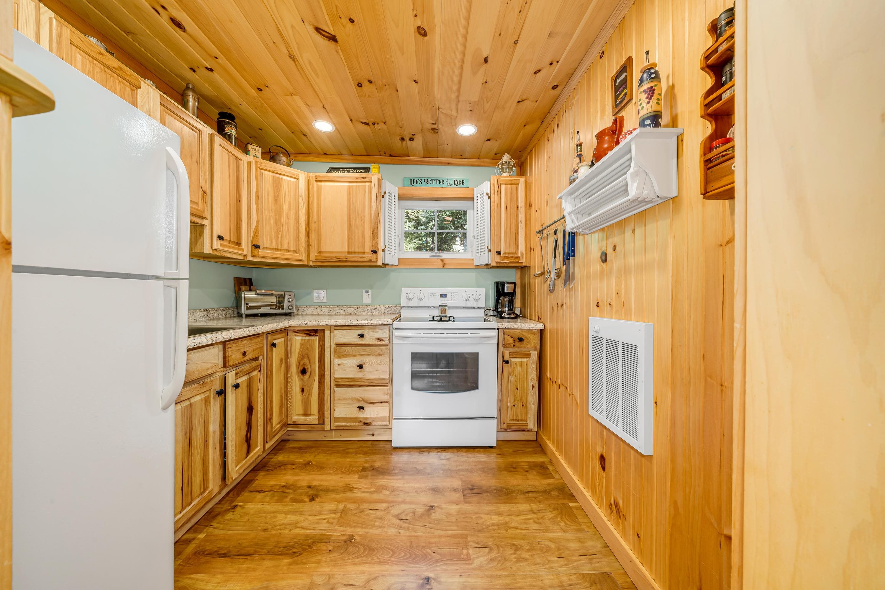404 Narrows Road Barnstead, NH 03225 - Photo 12 of 24 Gallery Image 12