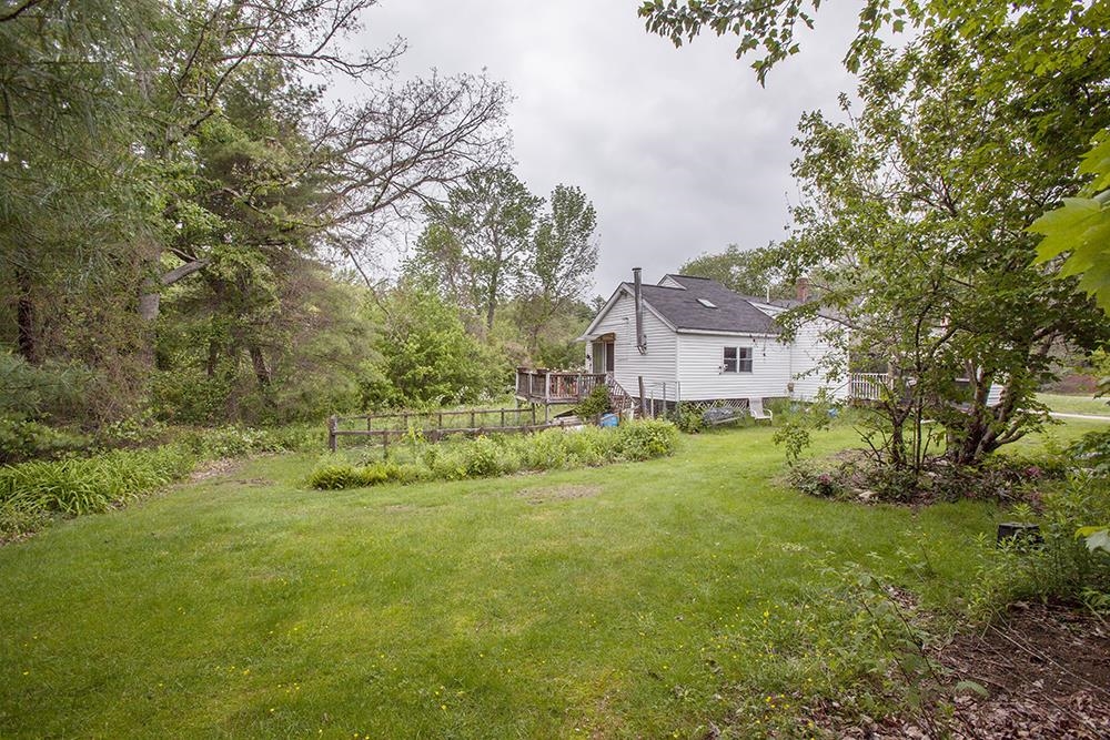 321 Mammoth Road Londonderry, NH 03053 - Photo 5 of 19 Gallery Image 5