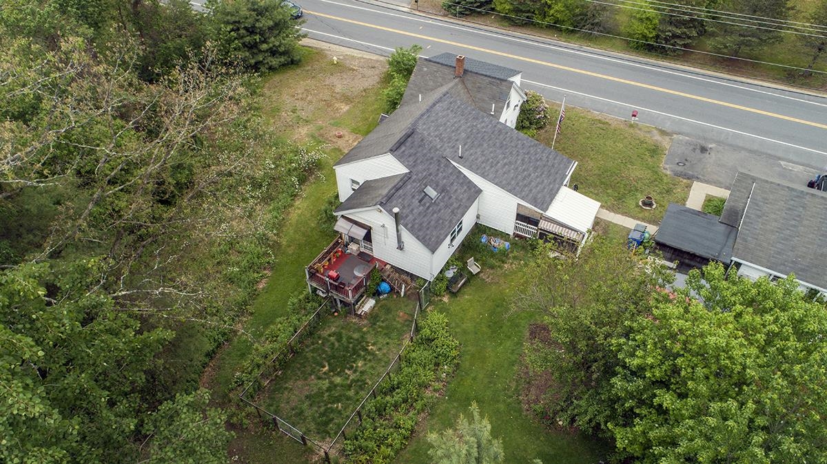 321 Mammoth Road Londonderry, NH 03053 - Photo 8 of 19 Gallery Image 8