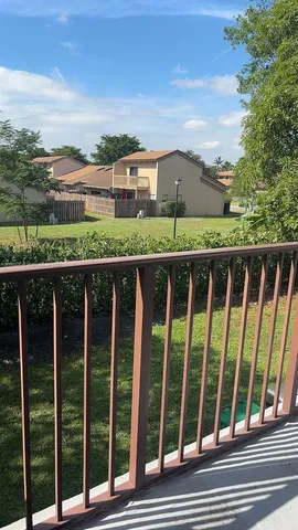 $322,900 | 19 Matador Lane, Unit 622, Davie, FL 33324