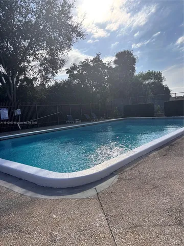 $322,900 | 19 Matador Lane, Unit 622, Davie, FL 33324